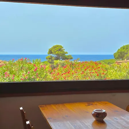 Domus Mary Cala Caterina With Sea View Vakantiehuis Villasimius